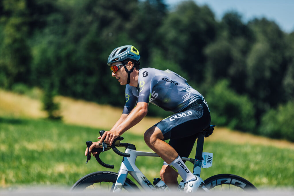 podium cycling jersey