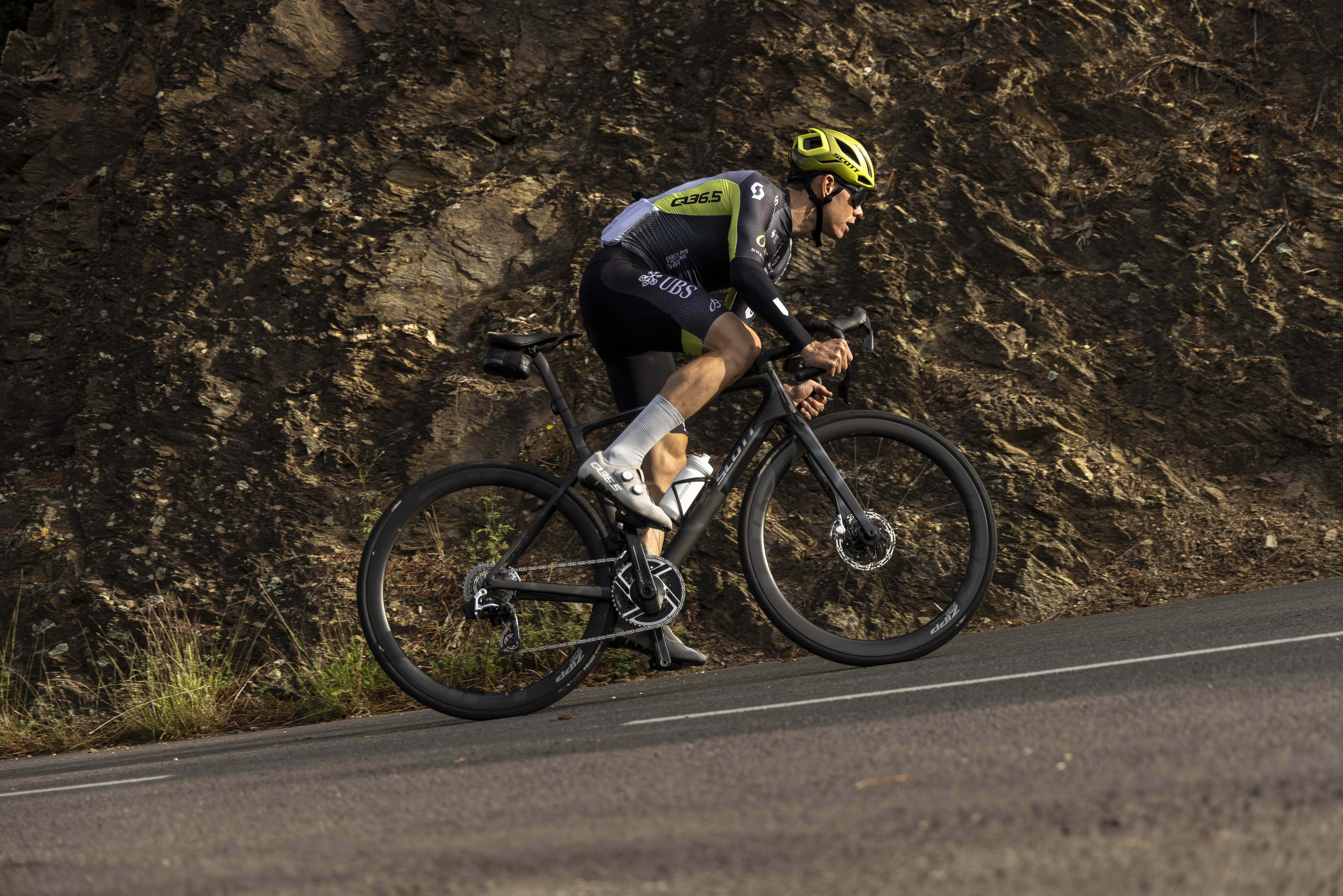 News Q36.5 Pro Cycling Team