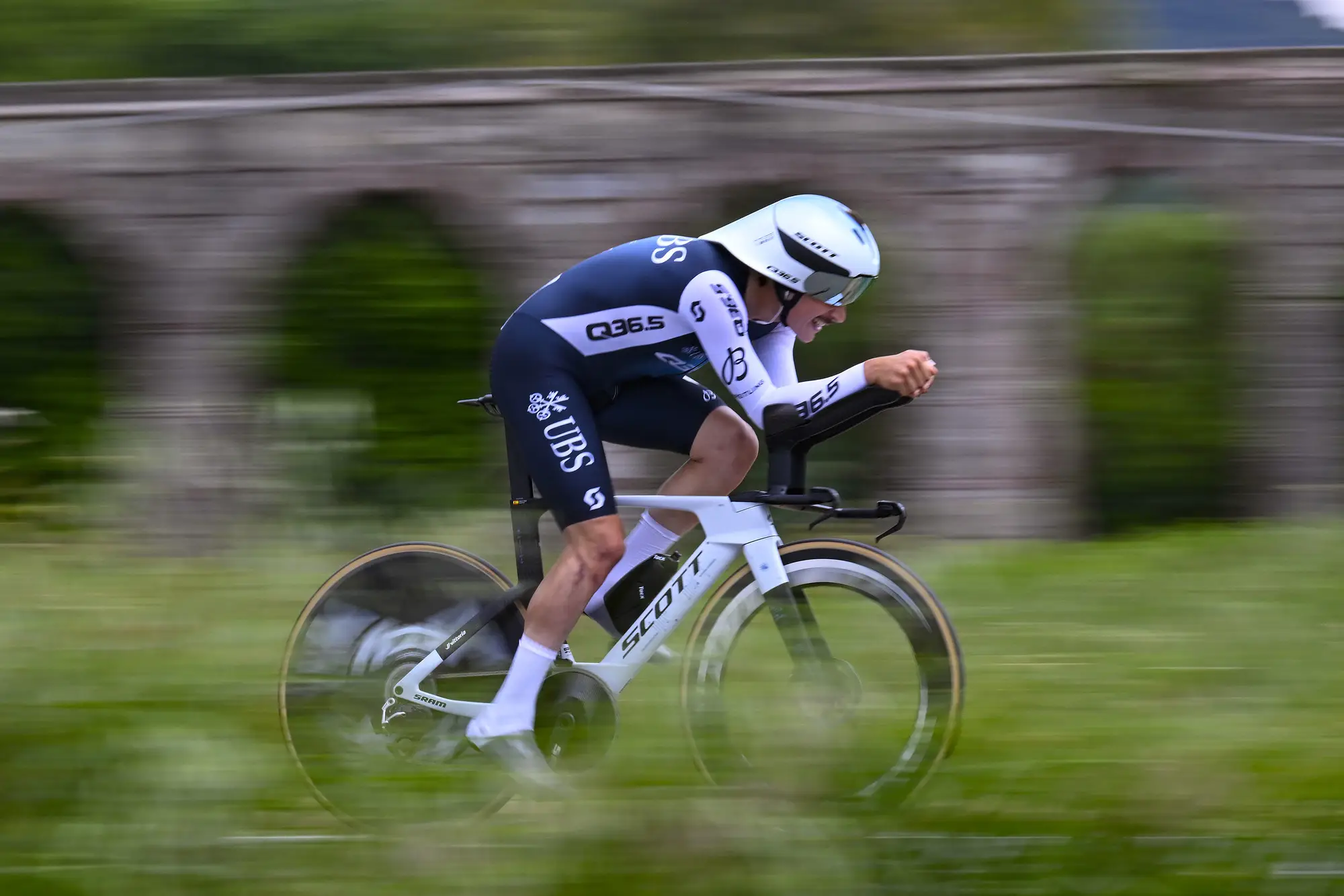 Xabier Mikel Azparren in stage 10 of the Giro d'Italia